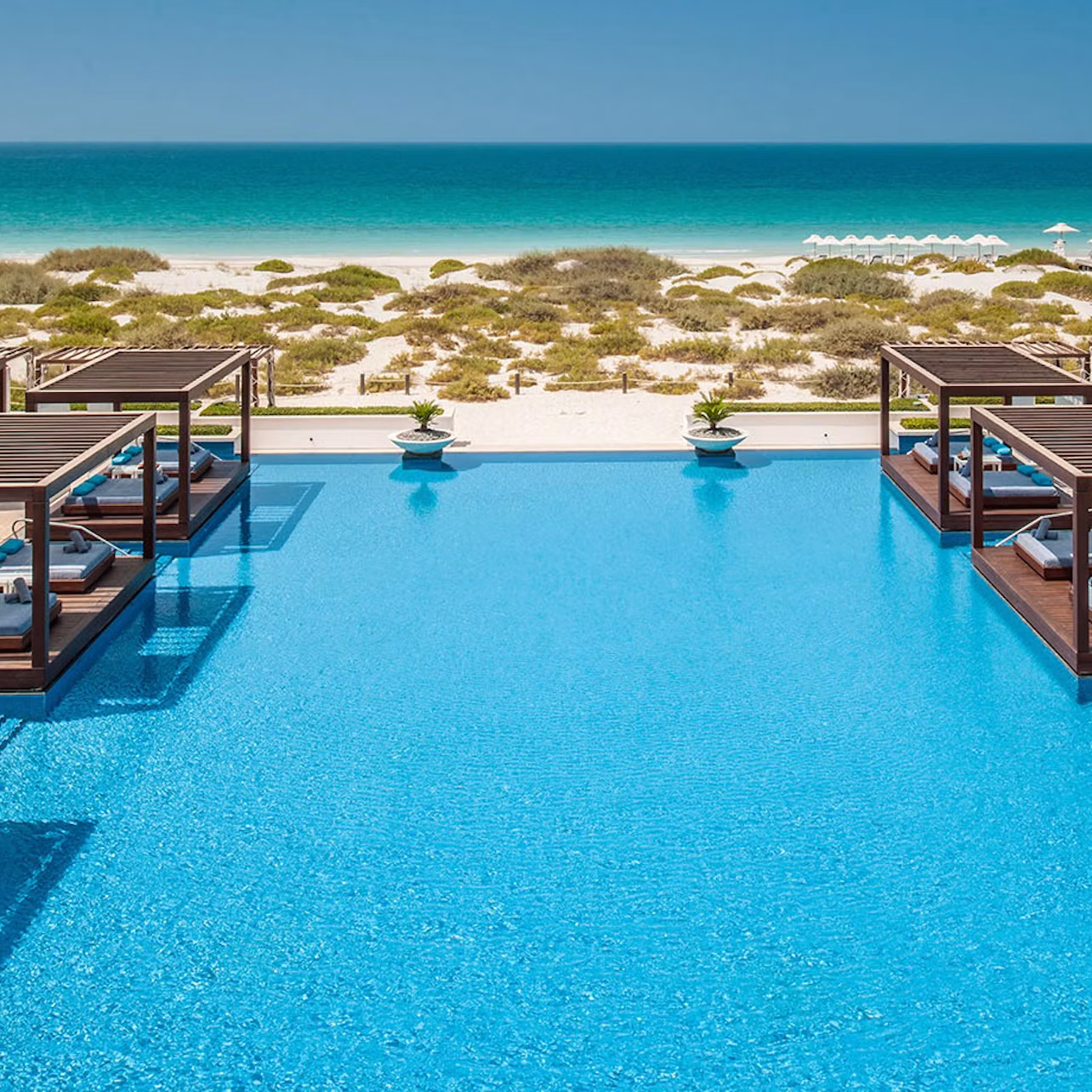 Saadiyat Beach Club: Day Pass