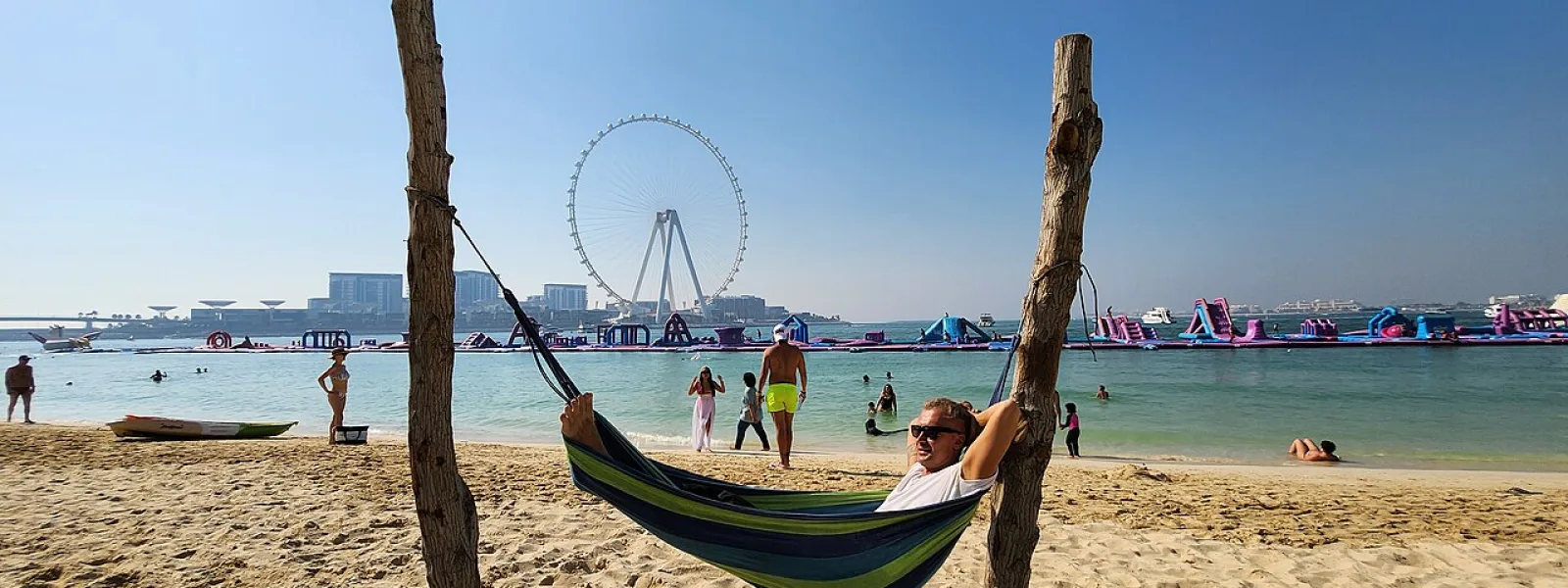 JBR public beach with the beachfront skyline, Dubai; photograph by Saaremees licensed under CC BY-SA 4.0